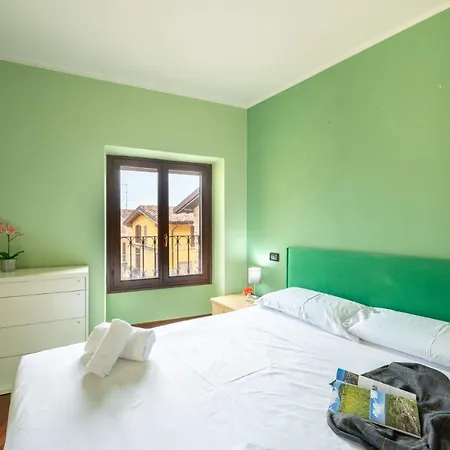 Bright Moniga - Castle Bells Apartamento