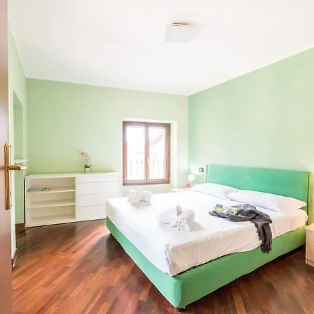Bright Moniga - Castle Bells דירה Moniga del Garda