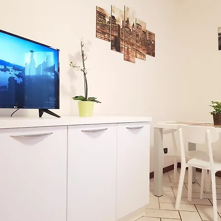 Bright Moniga - Castle Bells Apartamento *