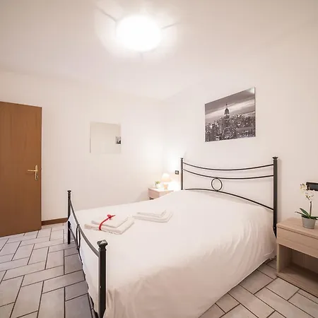 Bright Moniga - Castle Bells Apartamento
