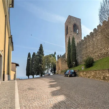 Bright Moniga - Castle Bells Apartamento Moniga del Garda