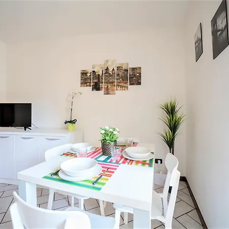 Bright Moniga - Castle Bells Apartamento